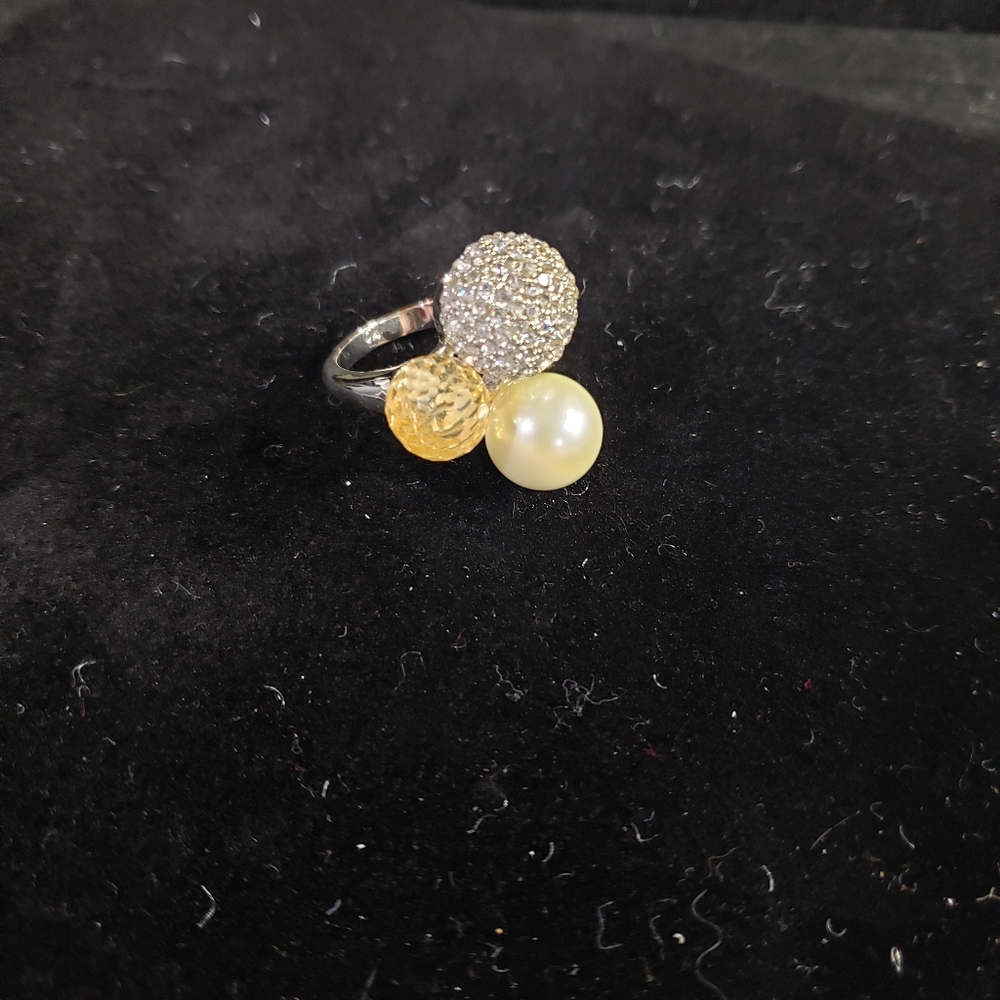 Grace Adele Cream Pearl Cluster Ring Size 7